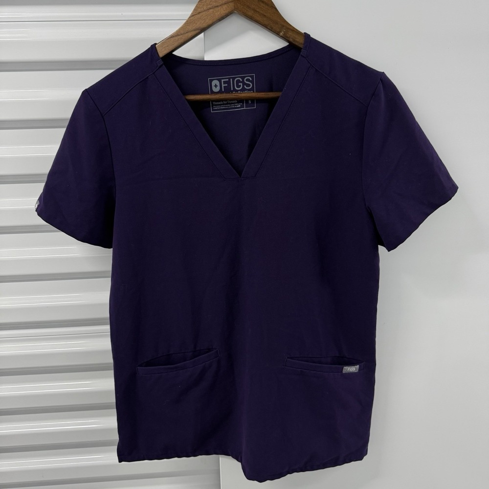 FIGS Women's Scrub Top Small Purple V-Neck Catarina Medical Uniform Stretch
